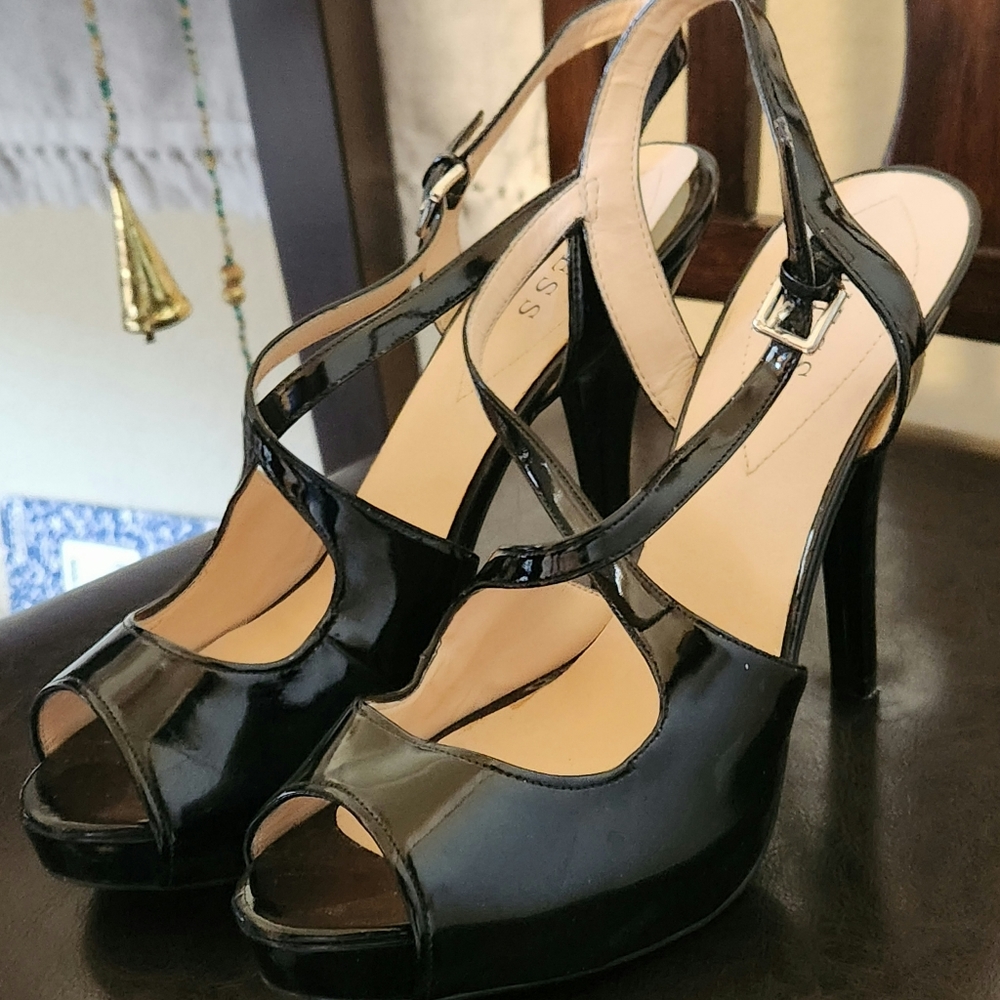 Guess high heels black size 10